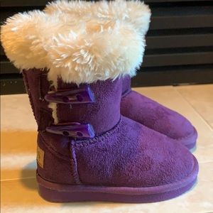NBW TODDLER GIRL SIZE 7 purple sherpa boot
